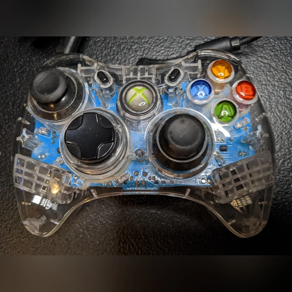Microsoft Xbox 360 Wired Controllers (2 preowned) Black/Clear